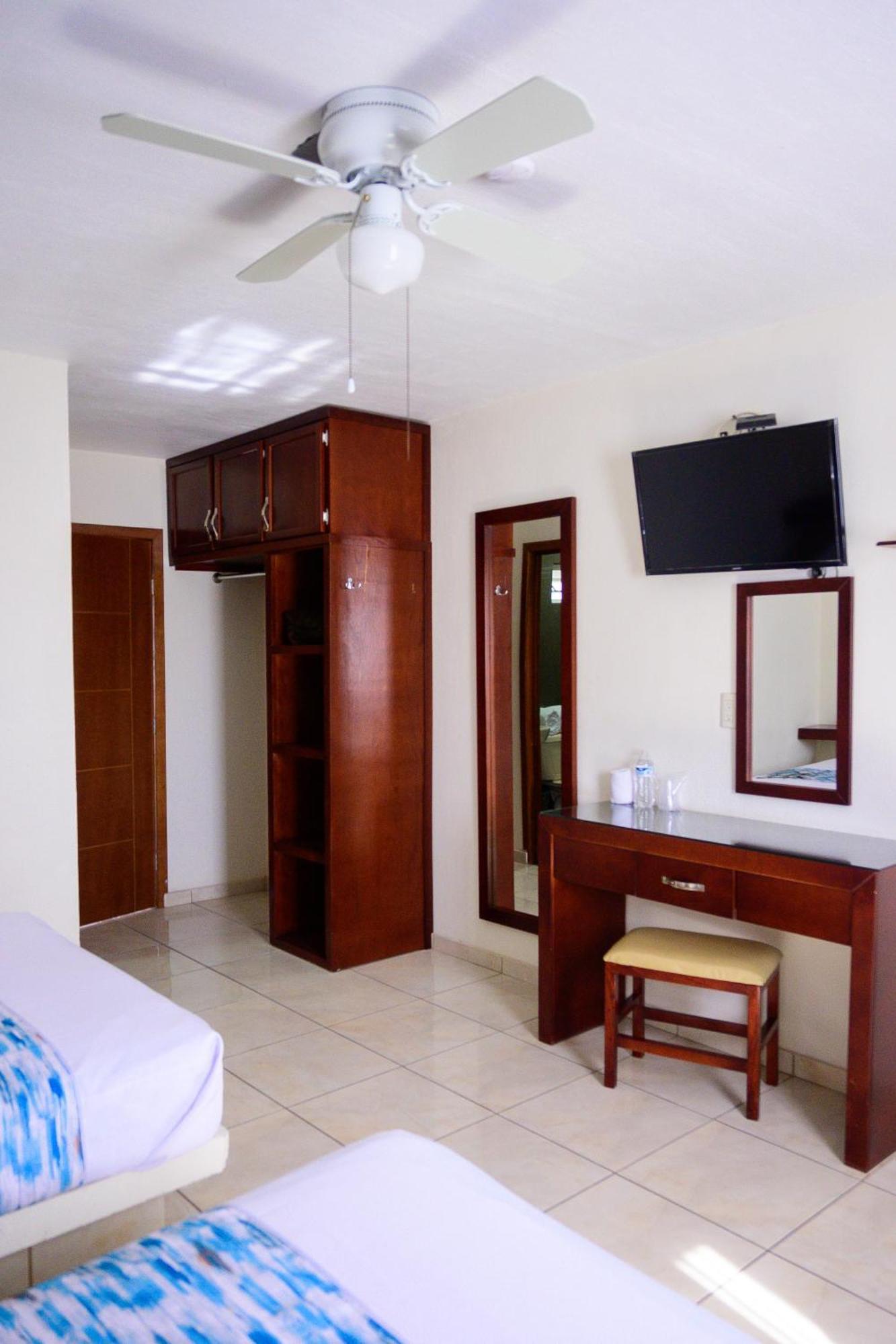 Hotel Acuario Ocotlán Exterior foto
